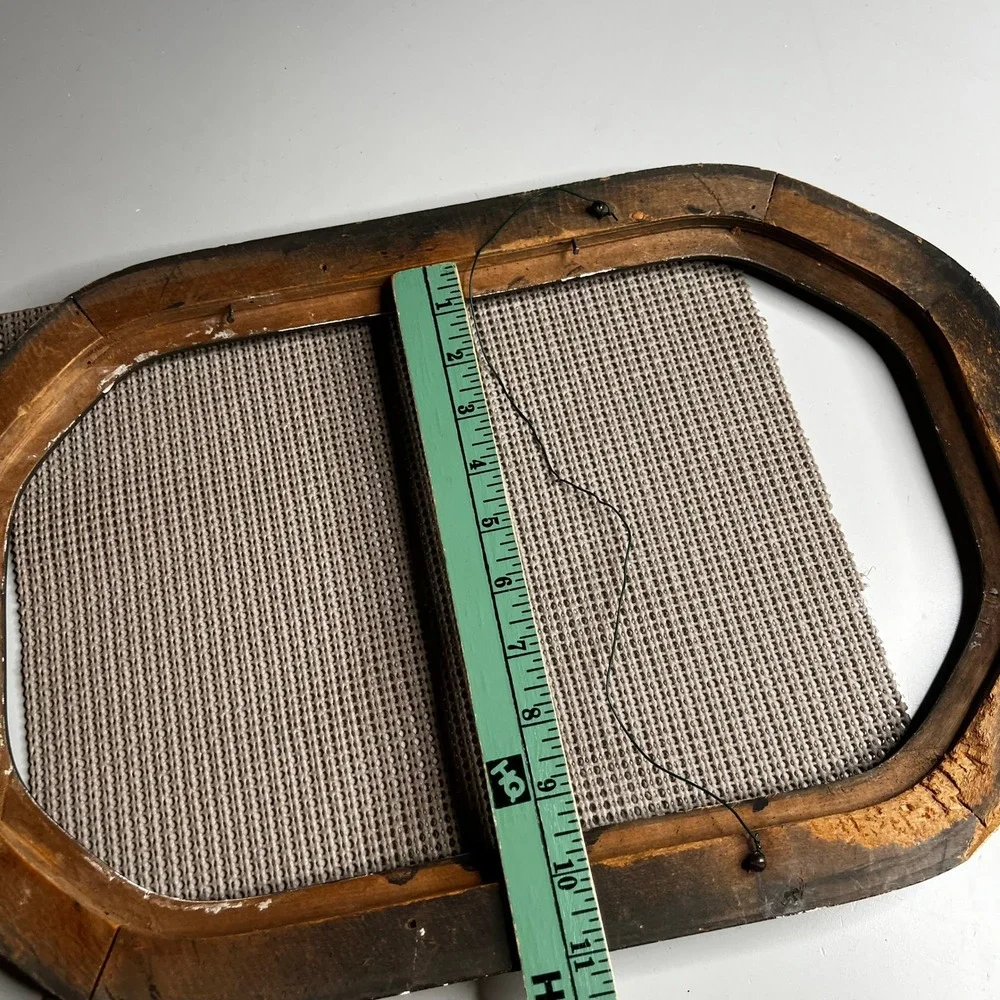 Antique Victorian Oval Wood Picture Frame Ornate Floral Relief Gold Black 16x10